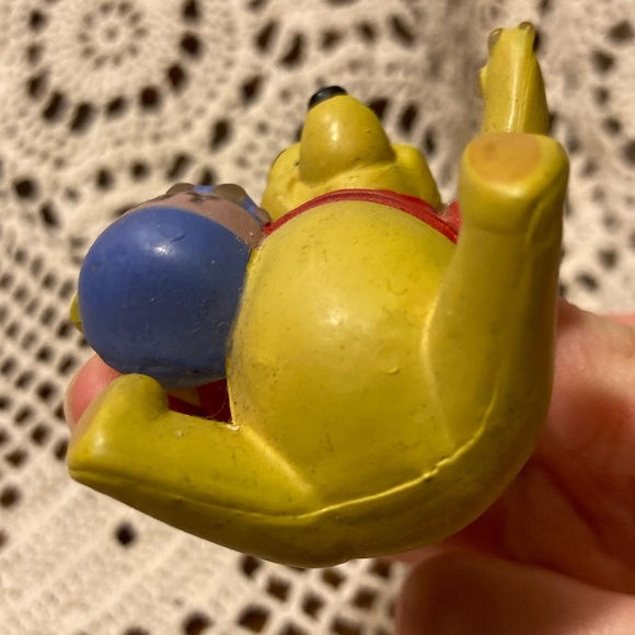 Winnie the Pooh - Plastic Hollow Toy Figure - Picture 9 of 11